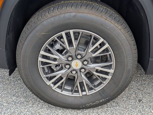 New 2026 Chevrolet Traverse LT w/ Driver Confidence Package image 7