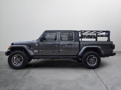 Used 2020 Jeep Gladiator Overland AWD/4WD image 2