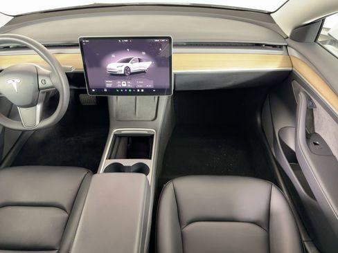 Used 2023 Tesla Model 3 Standard Range image 21