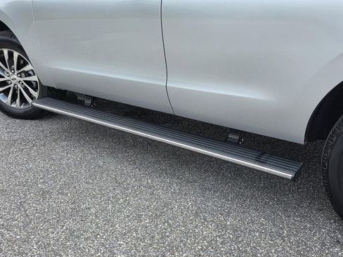 Used 2018 Ford Expedition Limited RWD image 35