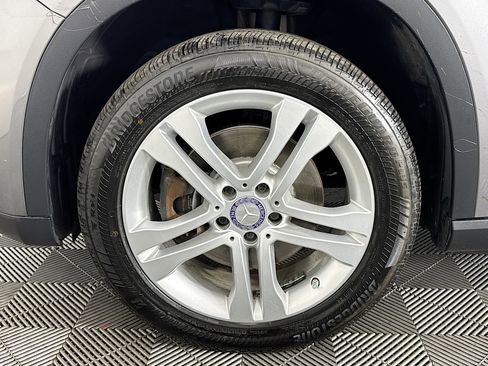 Used 2017 Mercedes-Benz GLA 250 4MATIC image 36