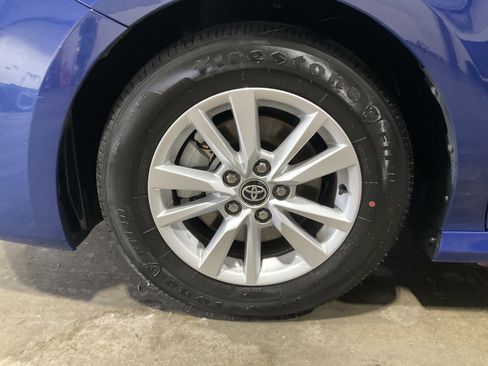 Used 2025 Toyota Camry LE FWD image 12