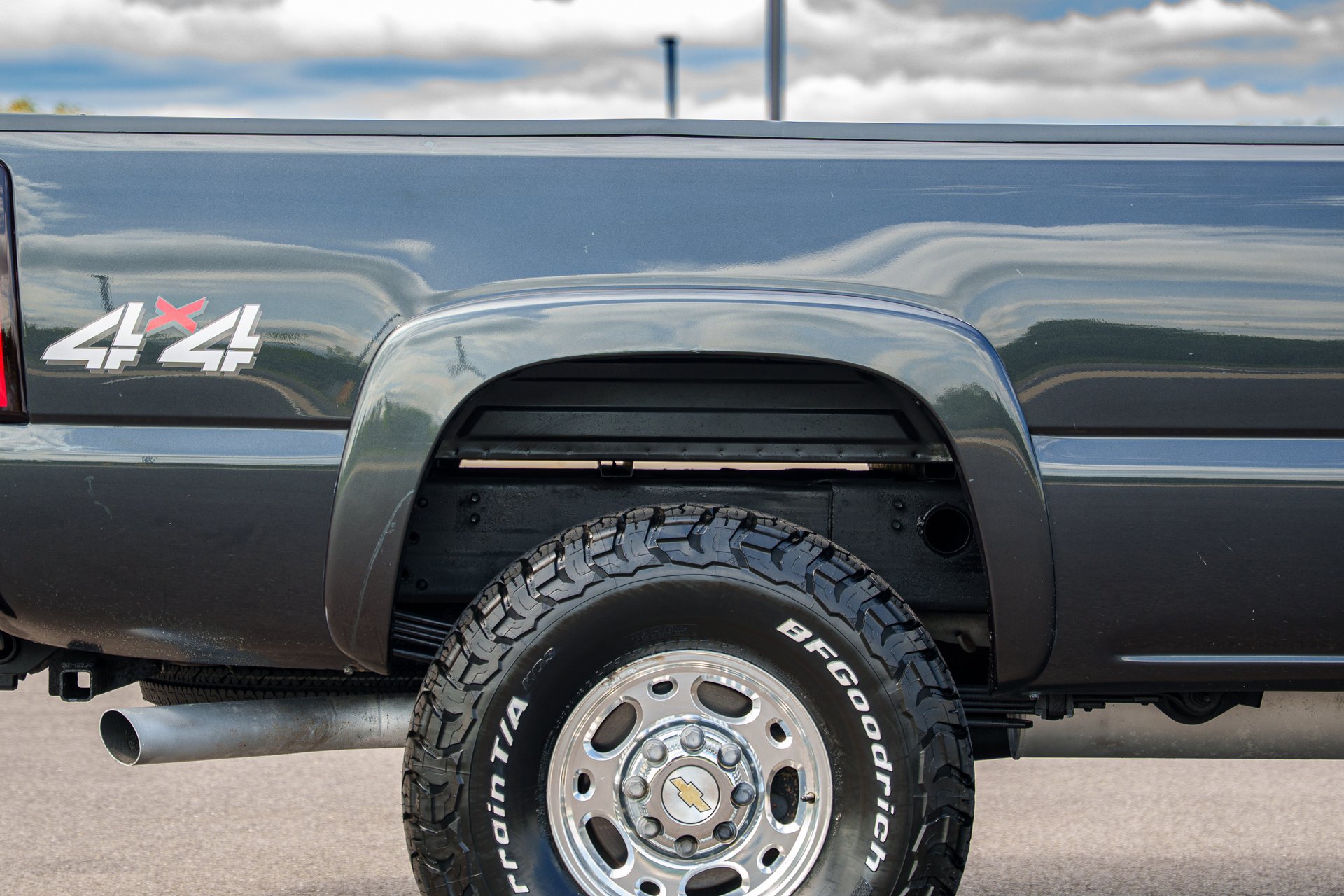 Used 2003 Chevrolet Silverado 2500 LT AWD/4WD image 16