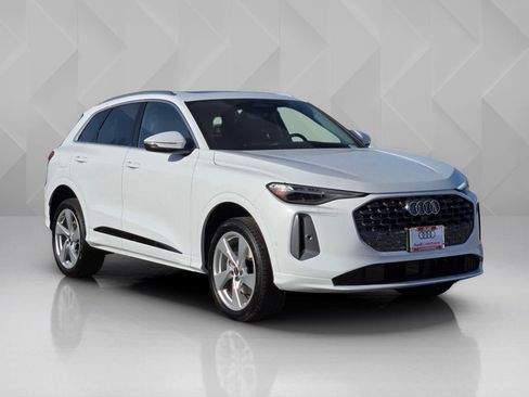 New 2025 Audi Q5 Premium Plus AWD/4WD image 8