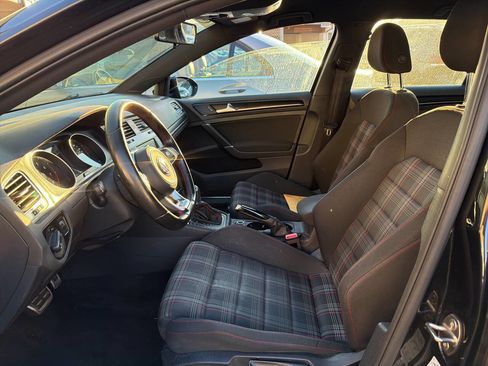 Used 2017 Volkswagen GTI Sport image 6