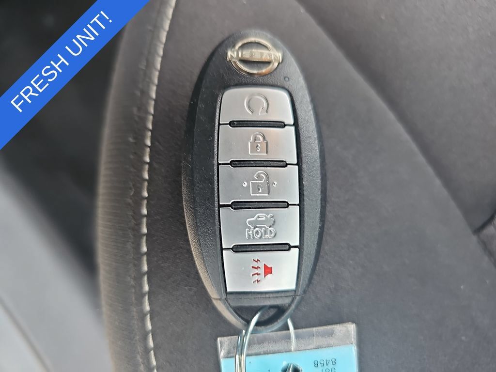 Used 2024 Nissan Altima 2.5 SV FWD image 33