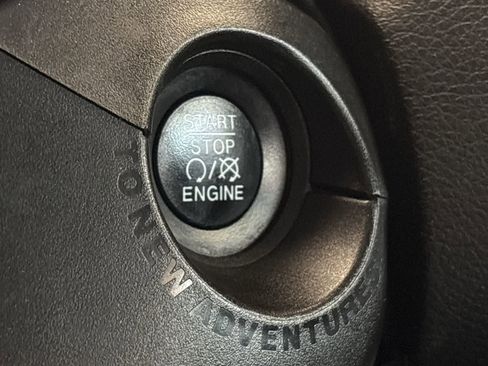 Used 2020 Jeep Renegade Altitude image 28