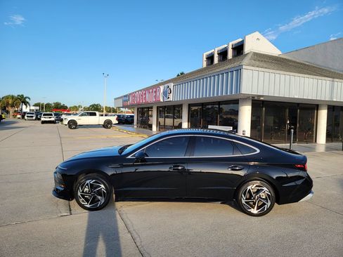 Used 2025 Hyundai Sonata SEL FWD image 6