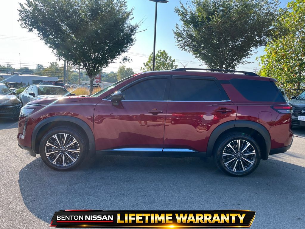 Used 2026 Nissan Pathfinder Platinum AWD/4WD image 8