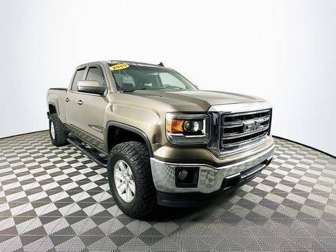 Used 2015 GMC Sierra 1500 SLE w/ SLE Value Package image 2