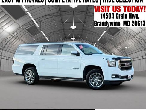 Used 2016 GMC Yukon XL SLT w/ Open Road Package AWD/4WD image 1