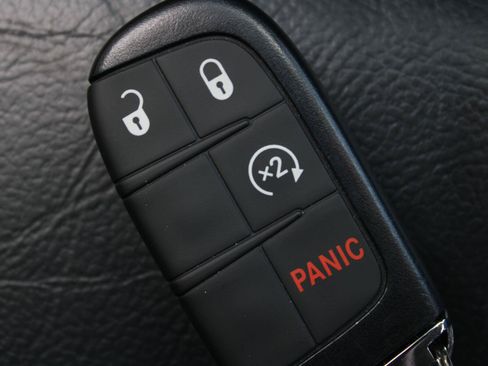 Used 2022 Jeep Compass Limited AWD/4WD image 14