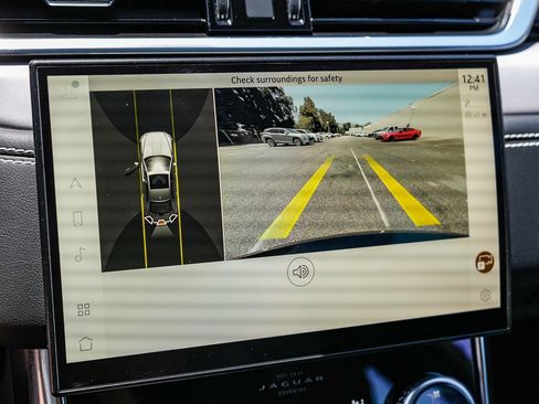 Used 2024 Jaguar XF R-Dynamic SE RWD image 23