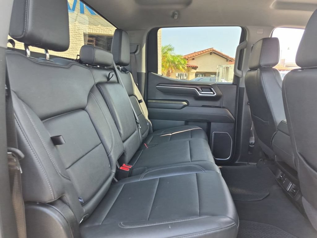 Used 2025 GMC Sierra 1500 SLT RWD image 27