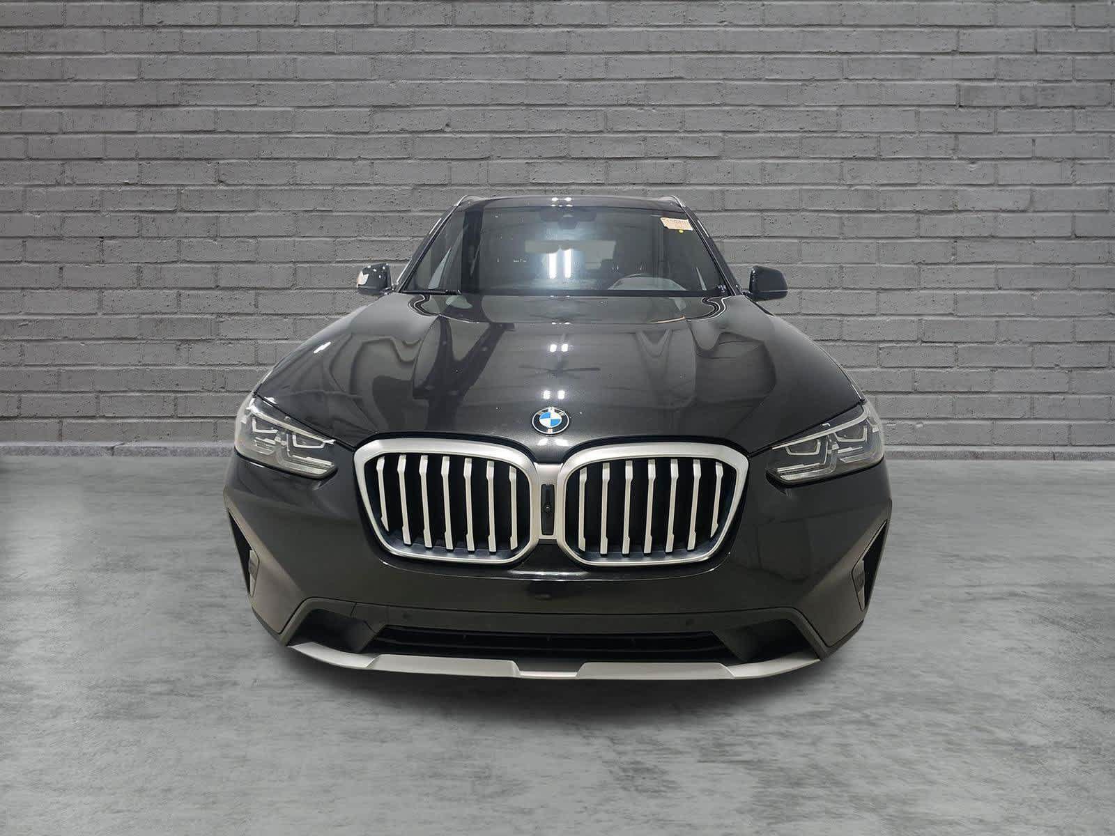 Used 2023 BMW X3 xDrive30i w/ Premium Package w/ZPA AWD/4WD image 2