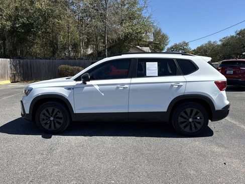 Used 2023 Volkswagen Taos S FWD image 2