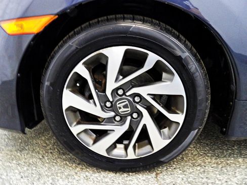 Used 2016 Honda Civic EX image 19