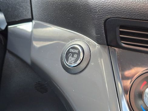 Used 2015 Ford Escape Titanium image 27