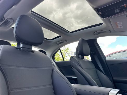 New 2026 Mercedes-Benz C 300 Sedan image 17