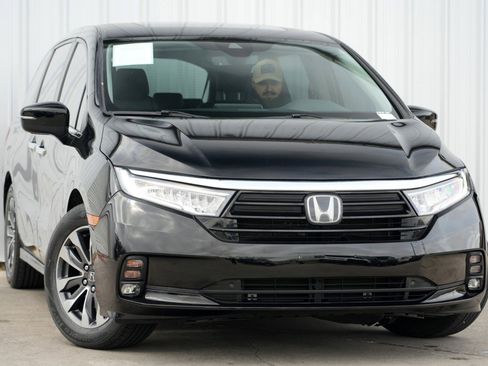 Used 2023 Honda Odyssey EX-L image 2