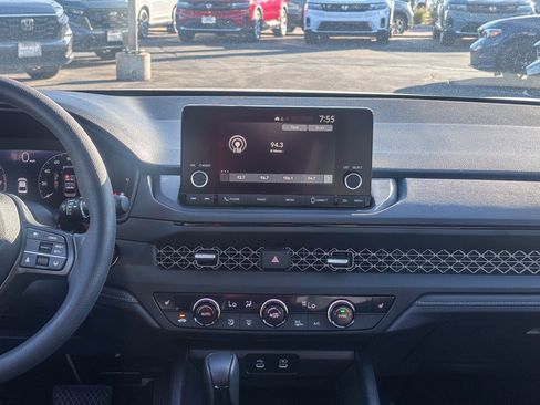 Certified 2025 Honda Accord SE image 16