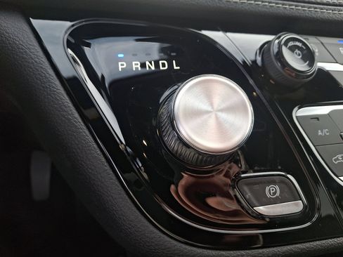 New 2026 Chrysler Pacifica Select image 12