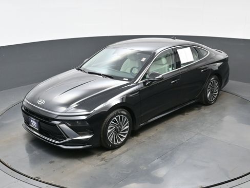 Certified 2025 Hyundai Sonata SEL image 33