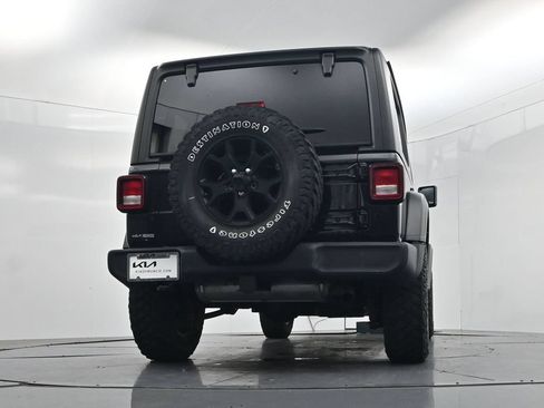 Used 2021 Jeep Wrangler Unlimited Sport AWD/4WD image 40