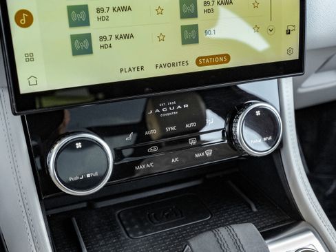 Used 2022 Jaguar F-PACE S image 29