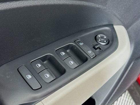 New 2026 Hyundai Venue FWD image 28