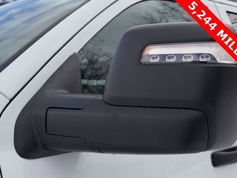 Used 2024 RAM 2500 Tradesman w/ Chrome Appearance Group image 12