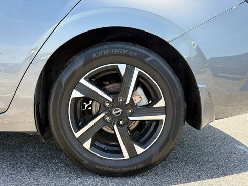 Used 2024 Nissan Sentra SV FWD image 26