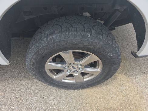 Used 2018 Ford F150 XLT w/ Equipment Group 302A Luxury AWD/4WD image 6