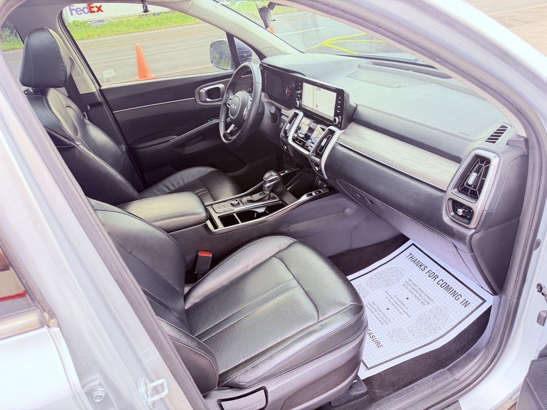 Used 2022 Kia Sorento S w/ Panoramic Sunroof Package AWD/4WD image 32
