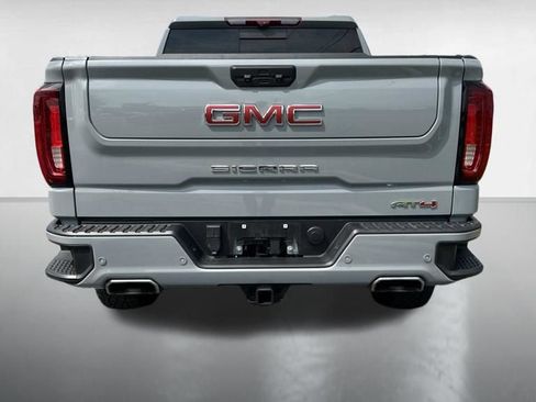 Used 2024 GMC Sierra 1500 AT4 w/ Technology Package AWD/4WD image 5