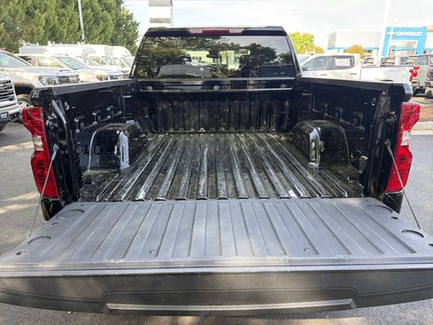 Used 2025 Chevrolet Silverado 1500 LT image 31