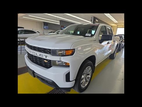 Used 2022 Chevrolet Silverado 1500 Custom w/ Safety Confidence Package RWD image 1