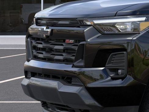 New 2026 Chevrolet Colorado Z71 w/ Midnight Edition AWD/4WD image 13