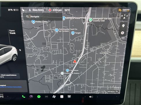 Used 2021 Tesla Model Y Long Range image 11