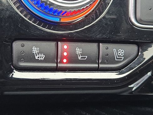 Used 2021 GMC Yukon Denali w/ Denali Ultimate Package image 25