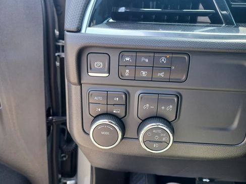 Used 2025 Chevrolet Tahoe RST w/ Comfort Package AWD/4WD image 16