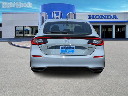 Used 2024 Honda Civic Sport image 7