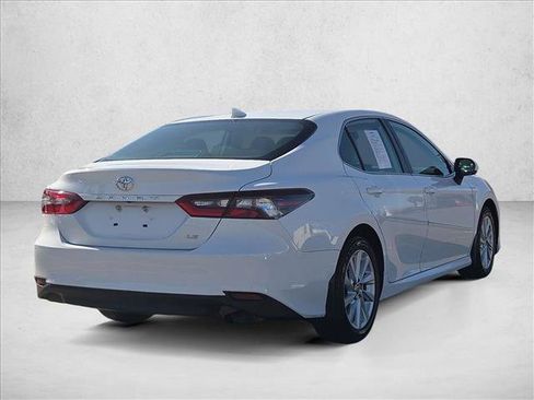 Used 2024 Toyota Camry LE FWD image 5