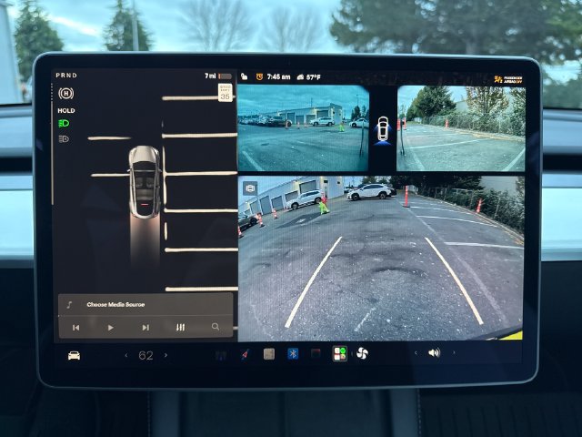 Used 2025 Tesla Model Y Long Range RWD image 24