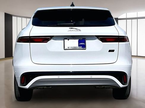 Used 2026 Jaguar F-PACE R-Dynamic S image 5