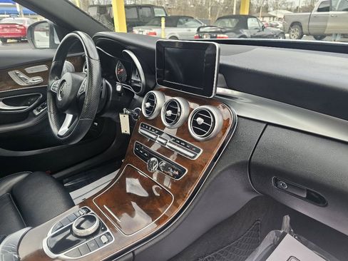 Used 2018 Mercedes-Benz C 300 4MATIC Sedan image 48
