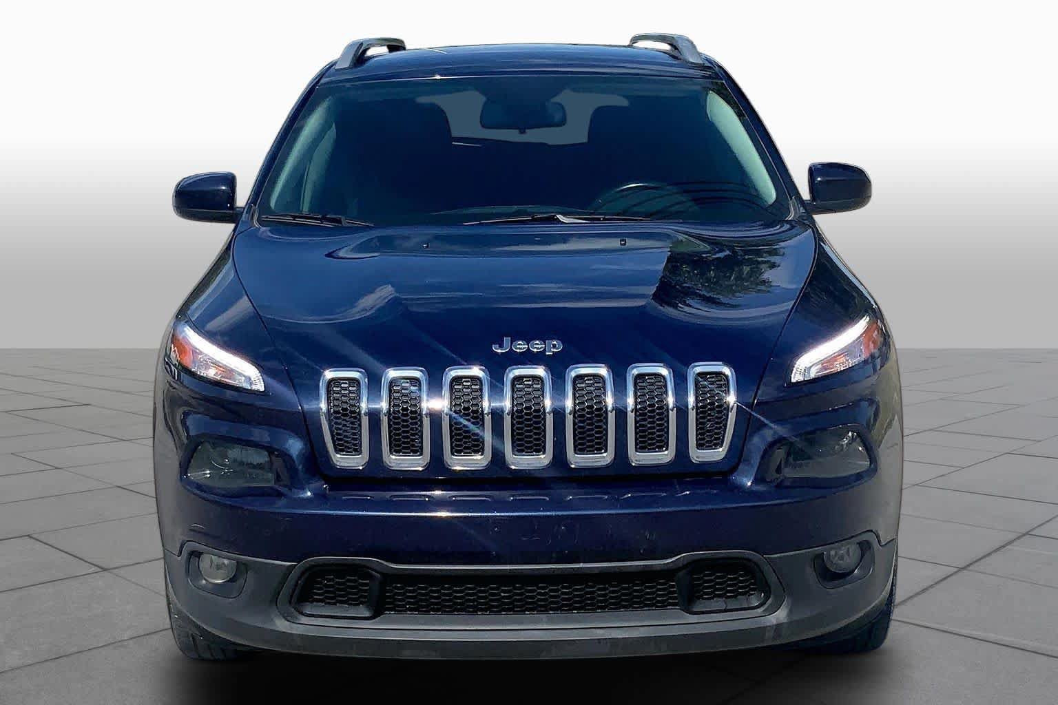 Used 2015 Jeep Cherokee Latitude FWD image 4