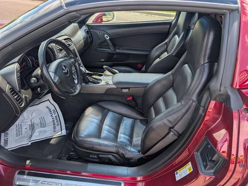Used 2007 Chevrolet Corvette Coupe w/ Preferred Equipment Group RWD image 14