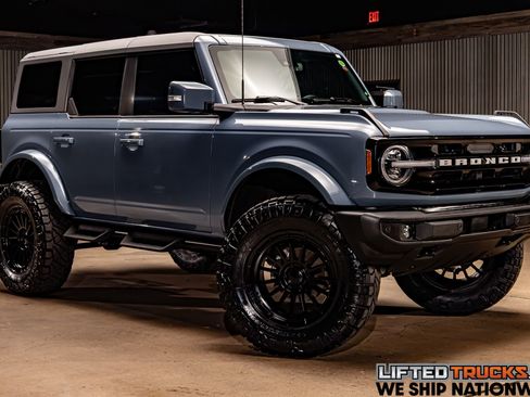 Used 2023 Ford Bronco Outer Banks image 1