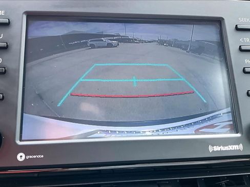 Used 2022 Toyota RAV4 LE AWD/4WD image 23